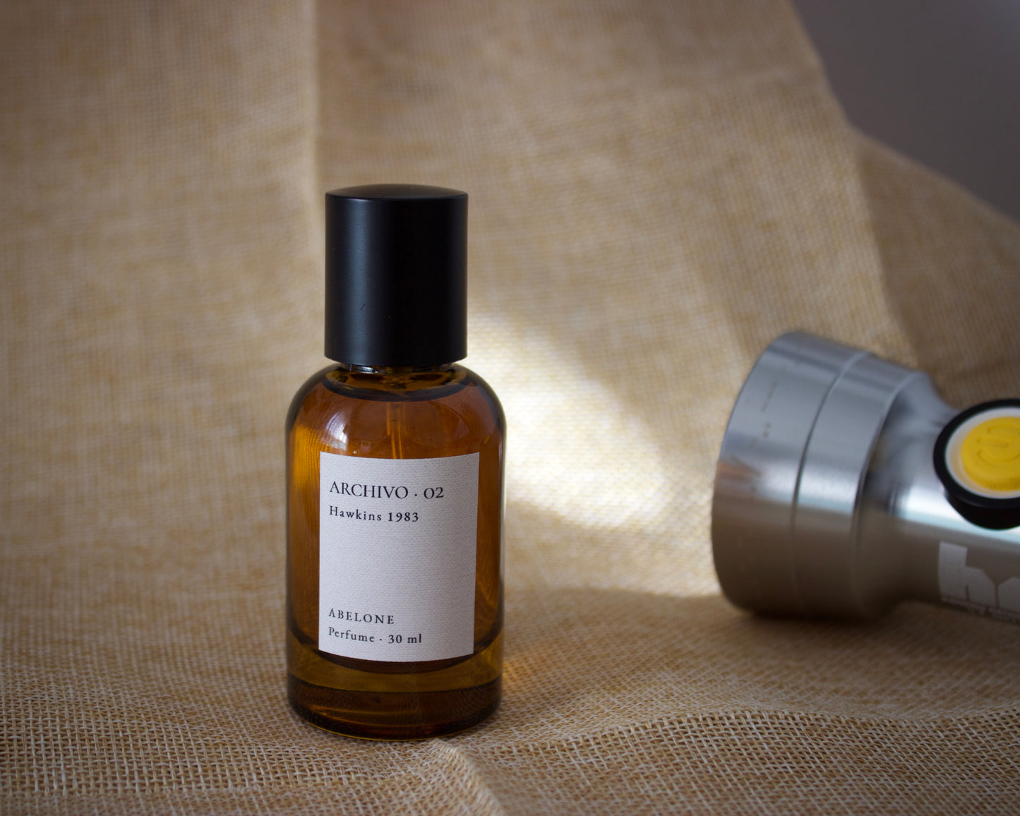 ARCHIVO · 02  —  Hawkins 1983 - Abelone Candle