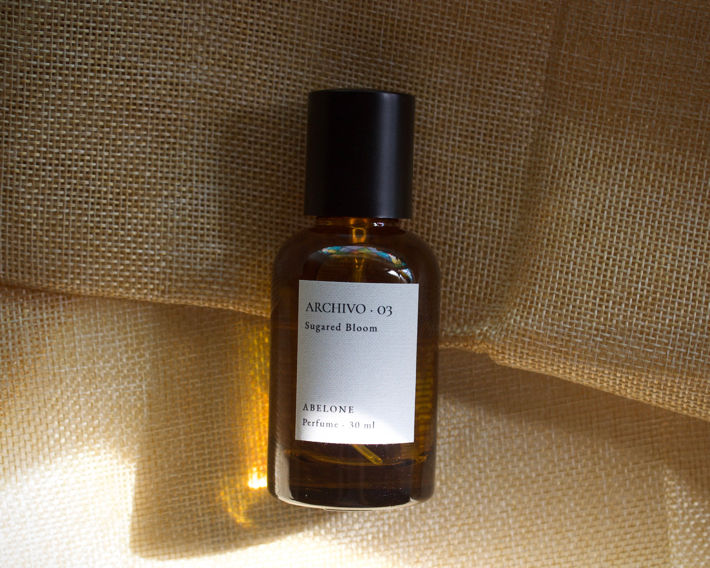 ARCHIVO · 03  —  Sugared Bloom - Abelone Candle