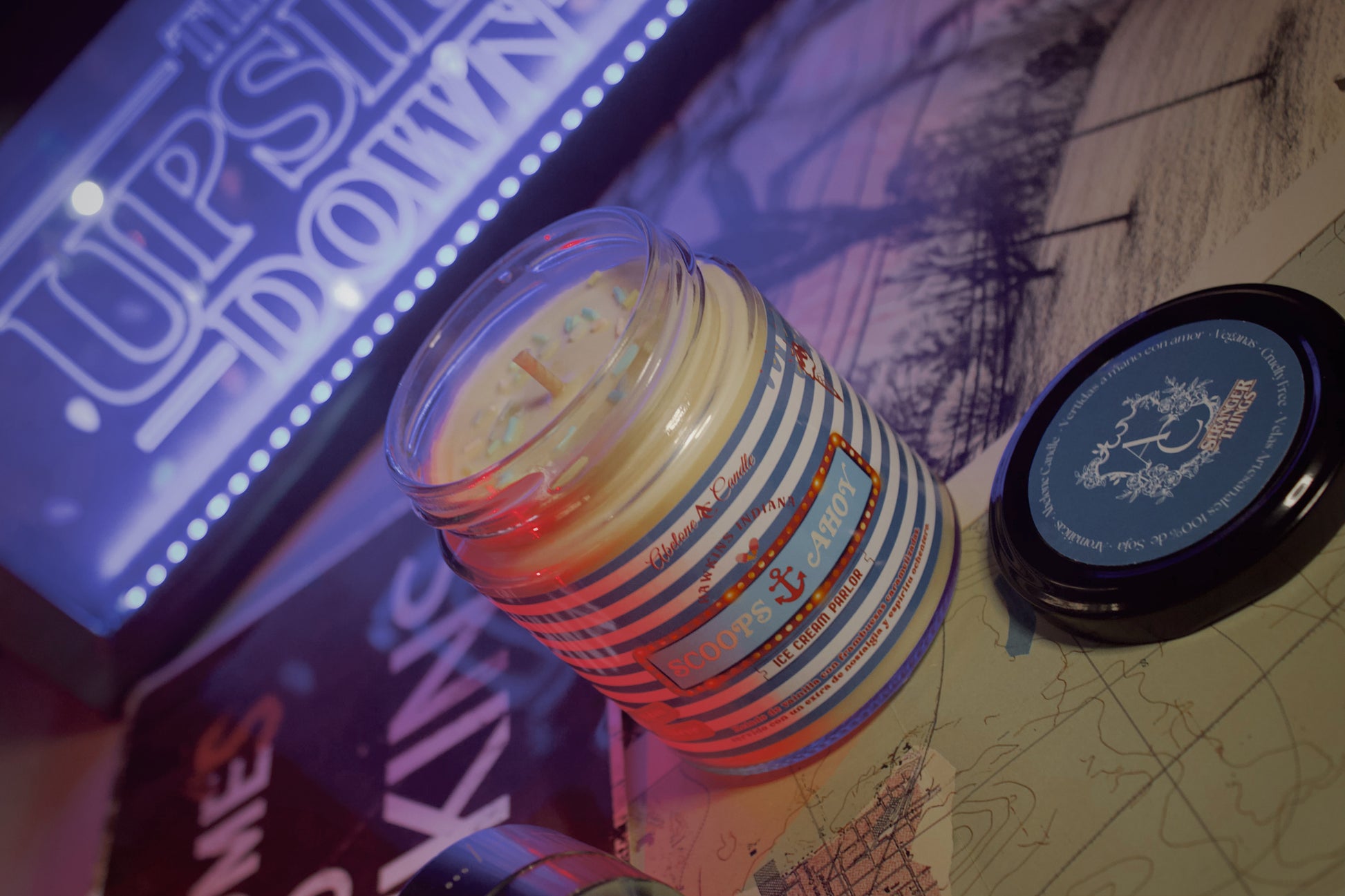 Scoops Ahoy - Stranger Things - Abelone Candle
