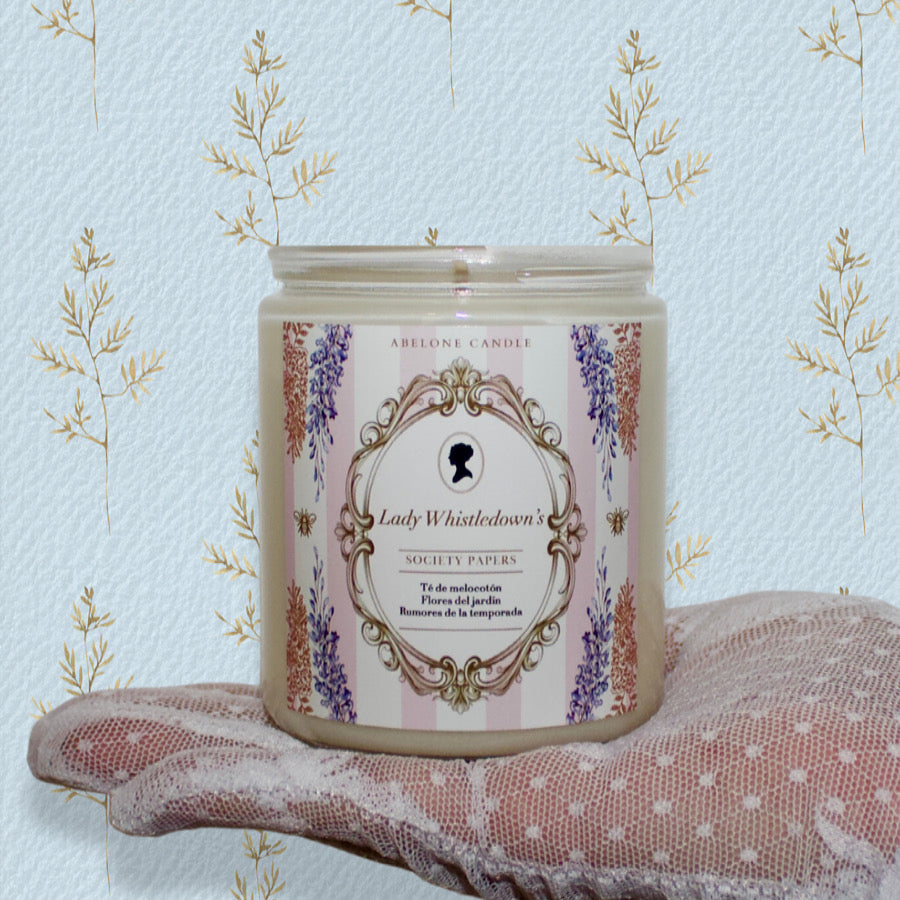 Lady Whistledown’s Society Papers - Abelone Candle